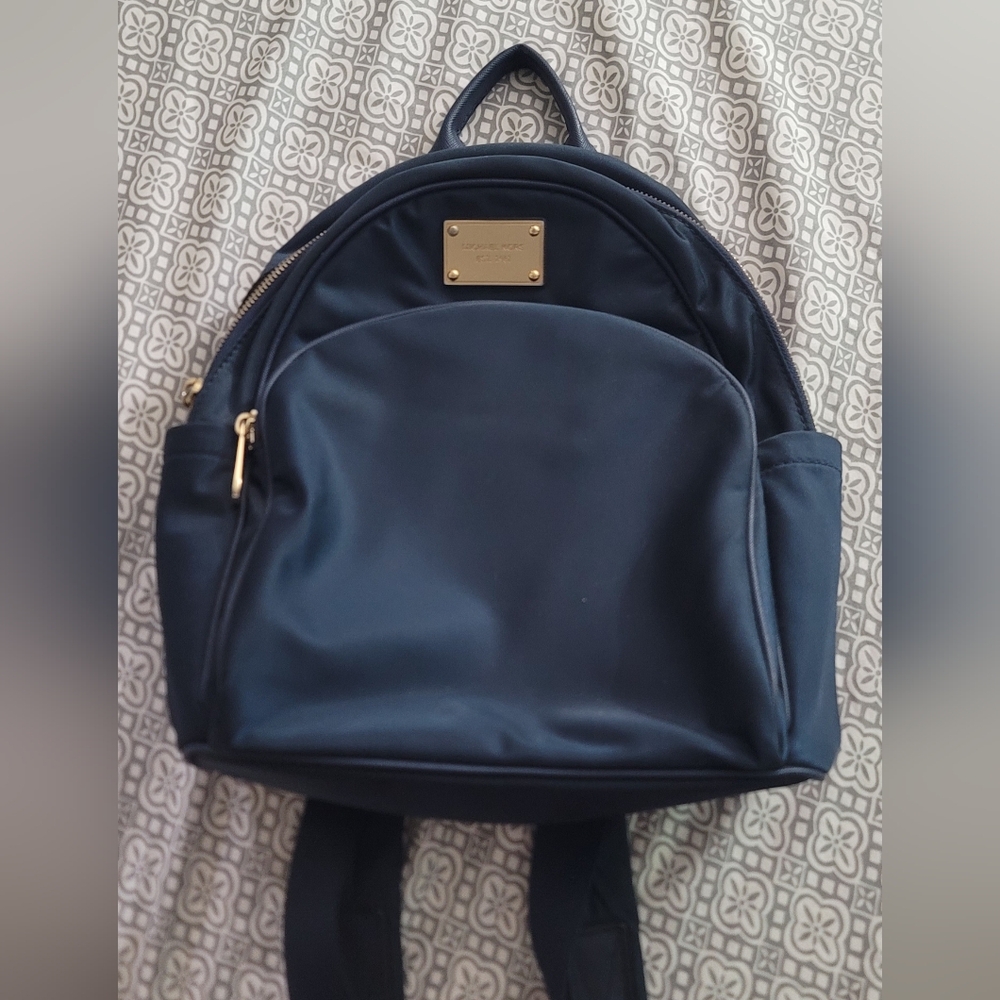 Micheal Kors Medium Bagpack